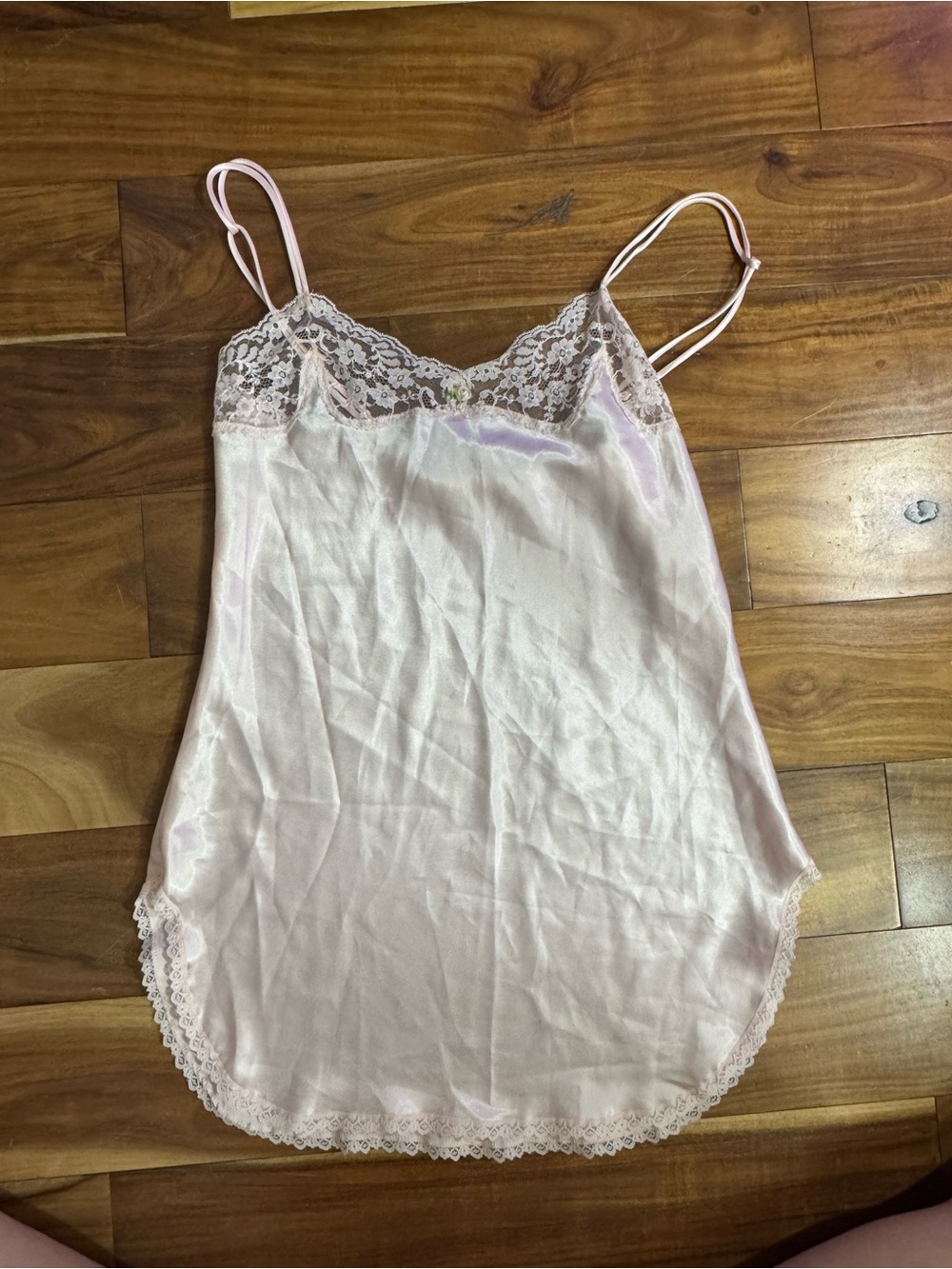 VTG Victoria’s Secret Silky Lace-Trim Chemise Slip - Pale Pink